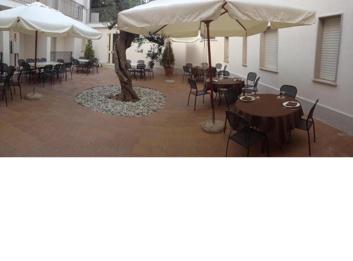 Hotel Fini Σαν Τζιοβάνι Ροτόντο Εξωτερικό φωτογραφία